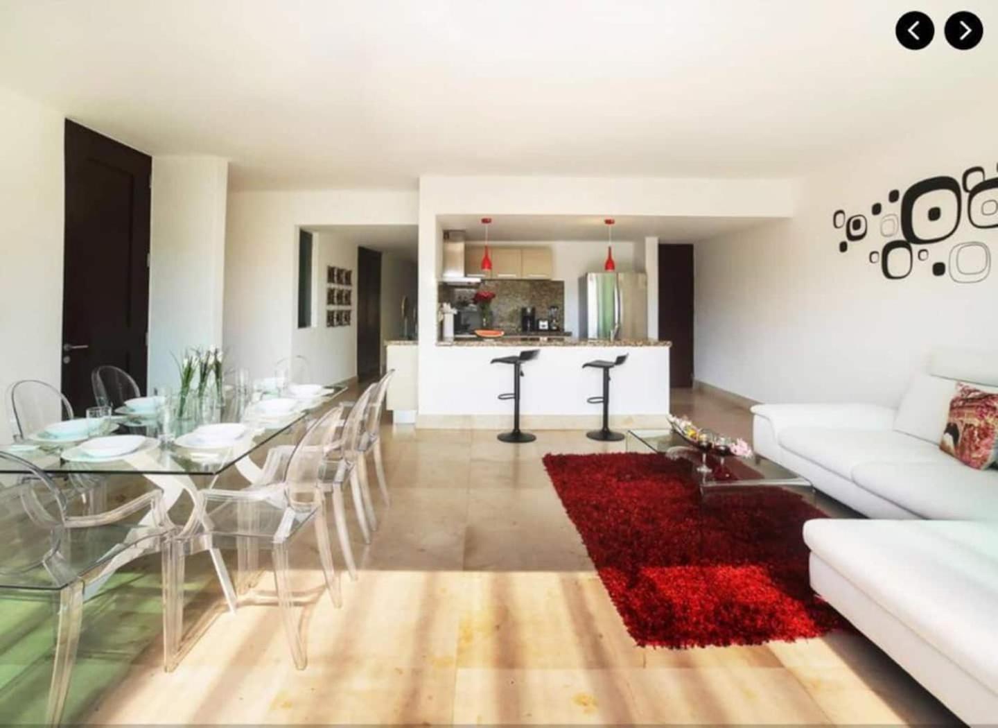 Luxurious & Central Condo In Playa Steps From The Beach Playa del Carmen Habitación foto